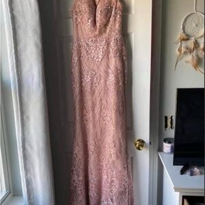Elegant Pink Lace Strapless Gown